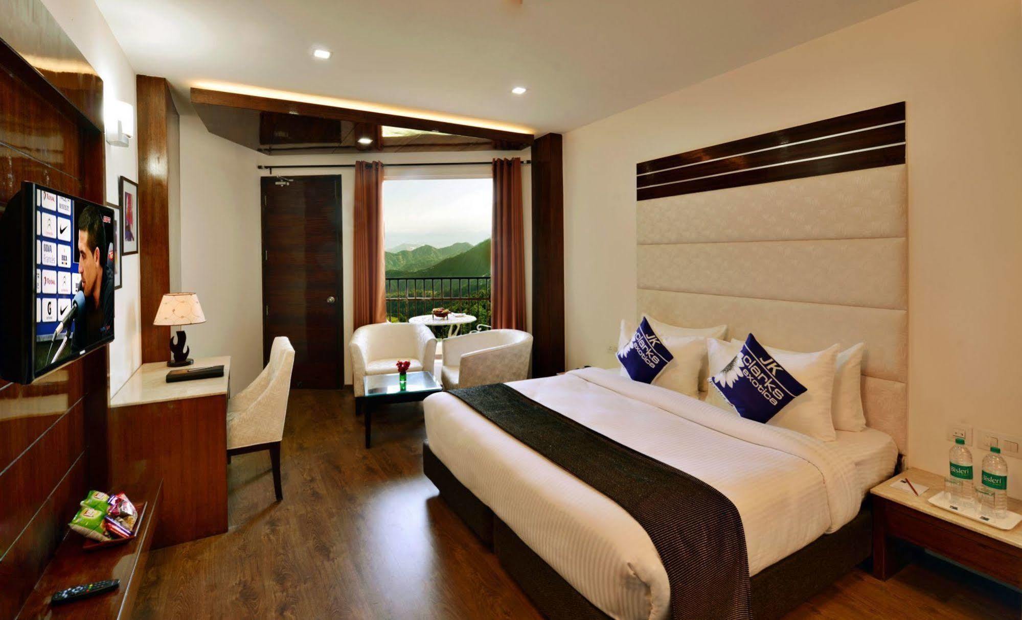 Jk Clarks Exotica Hotel Dalhousie Exterior foto